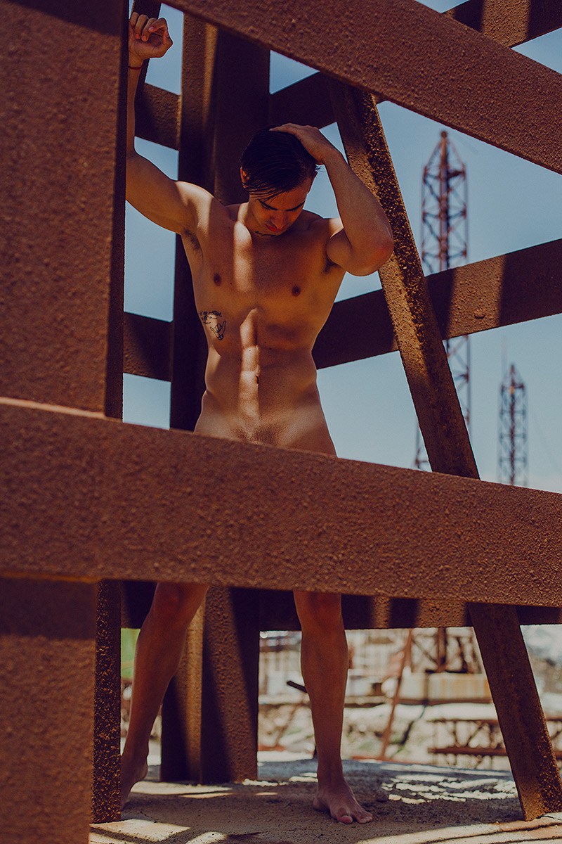 2018071417275329 - 西班牙男模Pedro Heffernan展示性感肌肉 摄影Adrian C. Martin