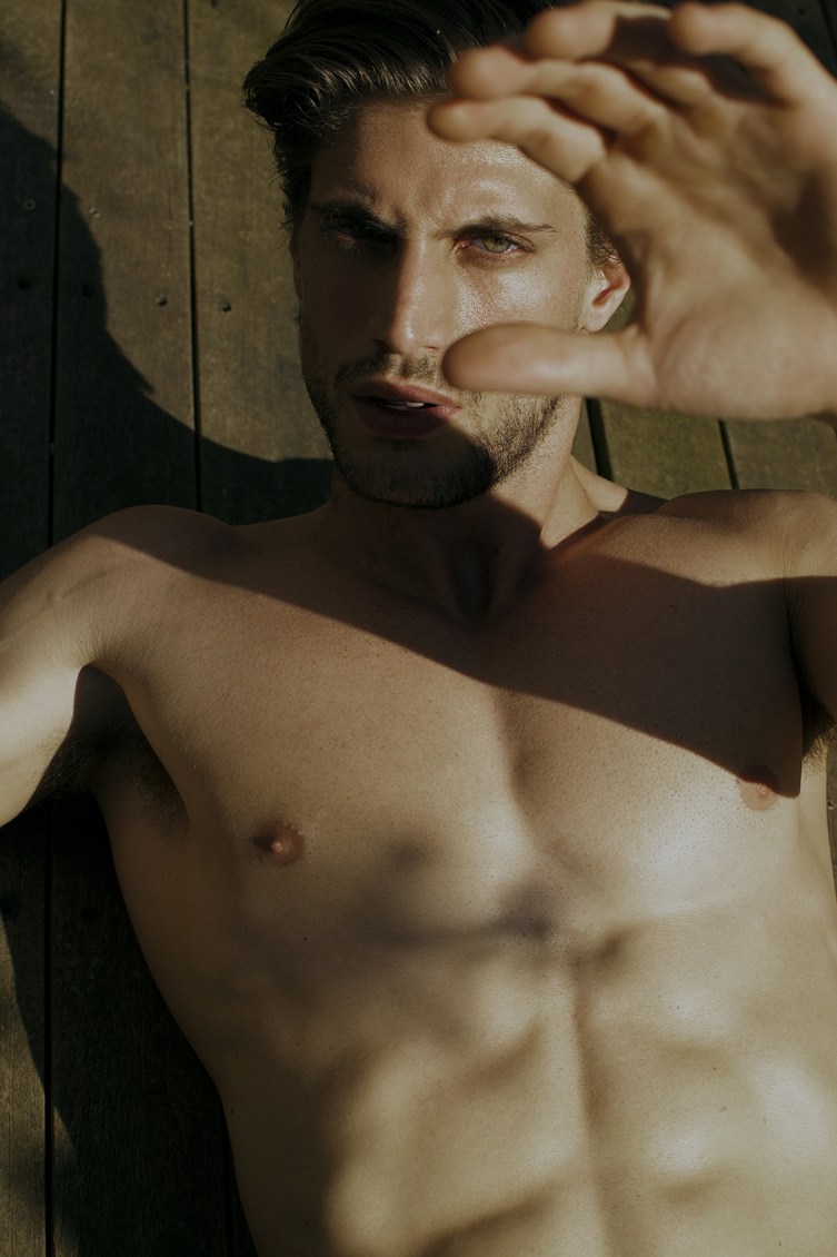 2018082210030829 - 法系肌肉男模 Santiago Ferrari / Joshua Peroti摄影作品