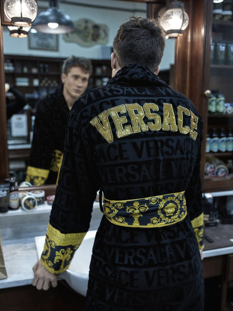 versace home ss19 fy4 1 - 范思哲Versace Home Spring/Summer 2019时尚大片释出